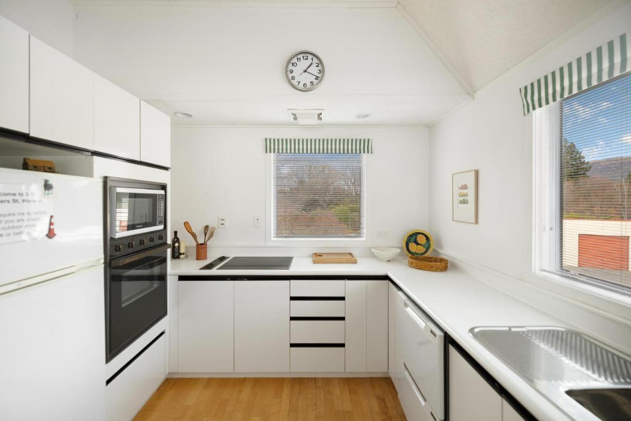 Apartamento Charming Views Wanaka Exterior foto